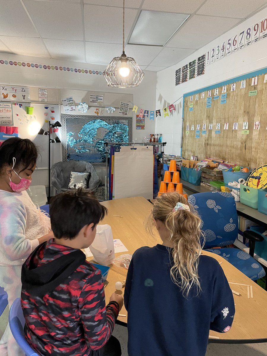 tracypieart's tweet photo. Students earned STEM time by meeting their weekly goals! @115ccgs @Yorkville115 https://t.co/dVQ8T3j1NA