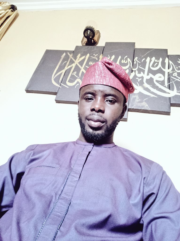 Desola👷 tweet media