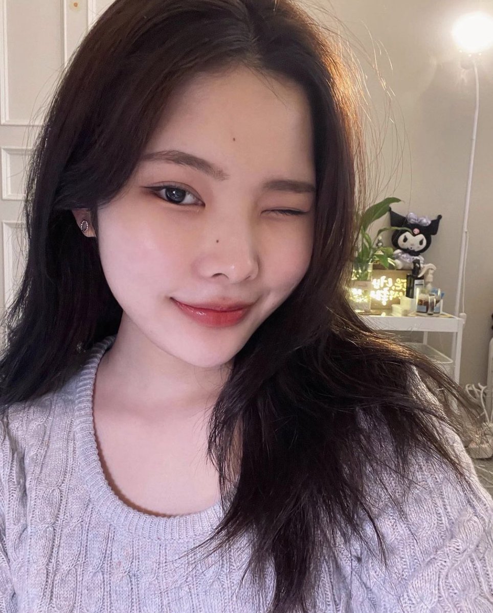 soeunpix's tweet photo. © clarosilverina
#위키미키 #RINA #리나 https://t.co/JItbewNt6s