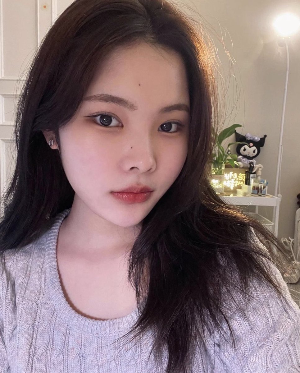 soeunpix's tweet photo. © clarosilverina
#위키미키 #RINA #리나 https://t.co/JItbewNt6s
