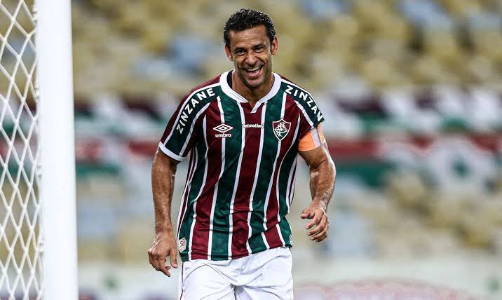 Fred confirmou que se aposentará ao fim do seu contrato, previsto para 21/07/2022, data que o Fluminense comemora 120 anos de história.

Será o fim da era (futebolisticamente falando) de um dos maiores ídolos do Flu.

Frederico Chaves Guedes, EU TE AMO e OBRIGADO POR TUDO!❤️🤍💚