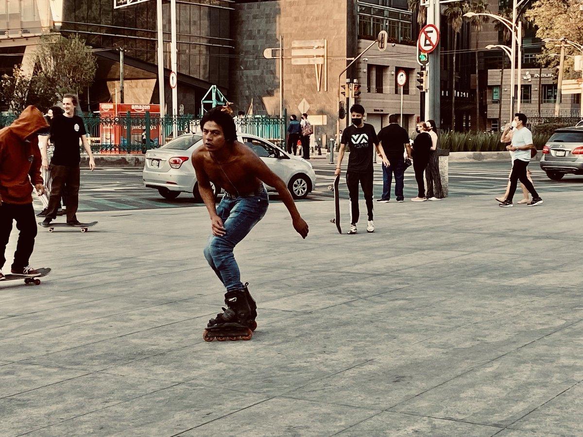 Joslimag's tweet photo. #streetphotography #skateboarding #méxico https://t.co/craXH97Rza