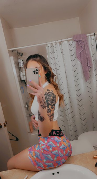 If you don&rsquo;t wear #americaneagle boxers, you&rsquo;re missing out #comfyaf #allthetime #JustSayin https://t<a href="/tag/americaneagle"class="tags">#americaneagle</a><a href="/tag/allthetime"class="tags"><span>#allthetime</span></a><a href="/tag/justsayin"class="tags"><span>#justsayin</span></a><a href="/tag/comfyaf"class="tags"><span>#comfyaf</span></a>
