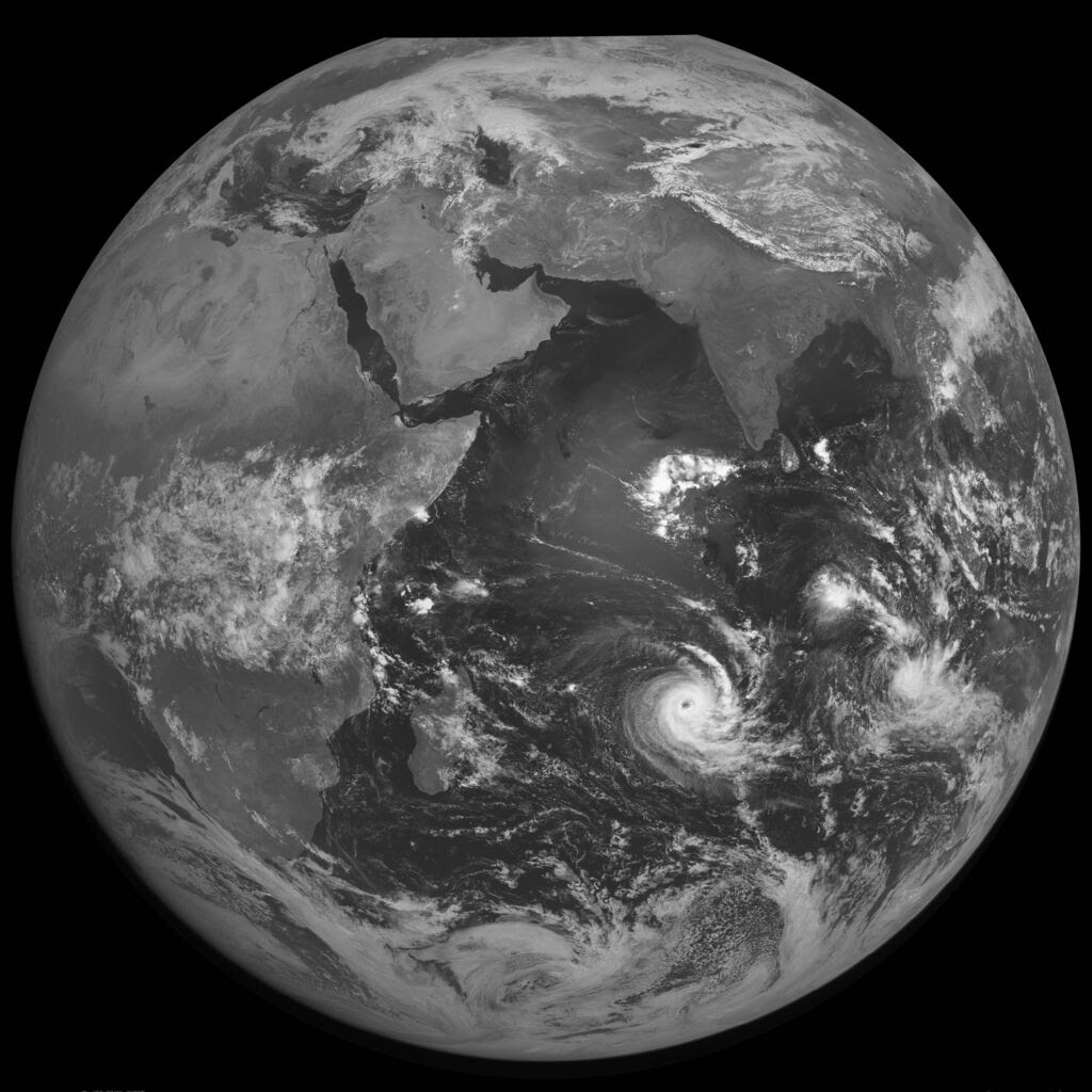 NOAASatellites's tweet photo. This #FullDiskFriday, let's travel back 43 years to April 10, 1979, where GOES-1 captured this beautiful #FullDisk visible imagery. Originally positioned over the Indian Ocean to gather data for the Global Atmospheric Research Program, it was later moved over the Pacific Ocean. https://t.co/MKwAzNAdRq
