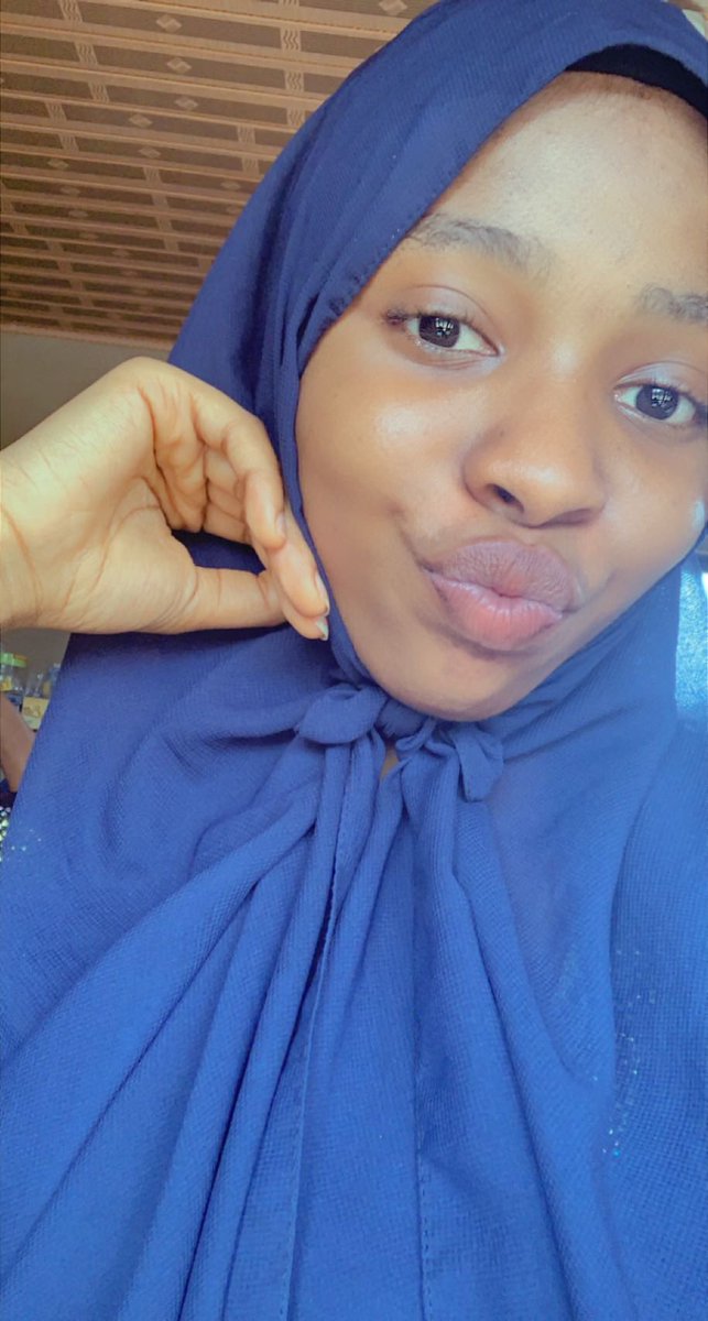 zainie_zainie's tweet photo. Jummat Mubarak 💫✨🌻 #Ramadan2022 #CzinFall https://t.co/iXoWdKQ7fp
