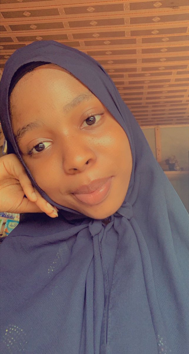 zainie_zainie's tweet photo. Jummat Mubarak 💫✨🌻 #Ramadan2022 #CzinFall https://t.co/iXoWdKQ7fp