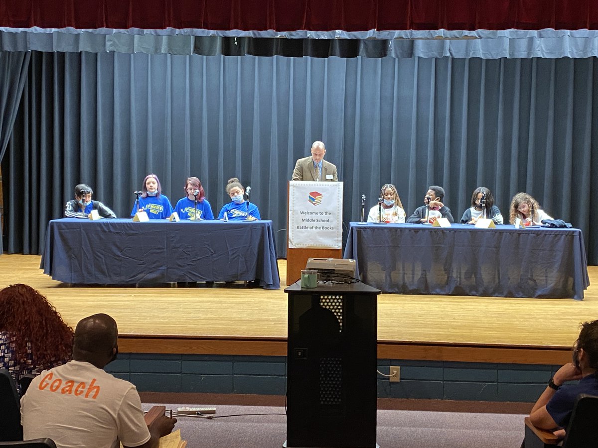 #Congrats to all our terrific readers from the 2022 Battle of the Books! #GranbyES defeated #LarchmontES to win the 4th-grade title, &amp; #LarchmontES beat #TaylorES in the 5th-grade tourney. 

For middle school, #LakeTaylorSchool was victorious over <a href="/NMS_Navigators/">Norview Middle School</a>.

#NPSProud