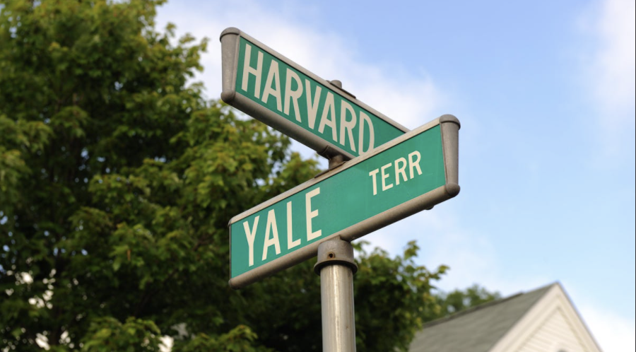 TheIvyEdge's tweet photo. Cornell, Princeton, and UPenn will join Stanford University and others in not releasing the acceptance rates for the Class of 2026. Some schools have cited applicants' mental well-being as a primary reason for this trend. What are your thoughts?
https://t.co/X86md4wkGs https://t.co/vidnzHi1RQ