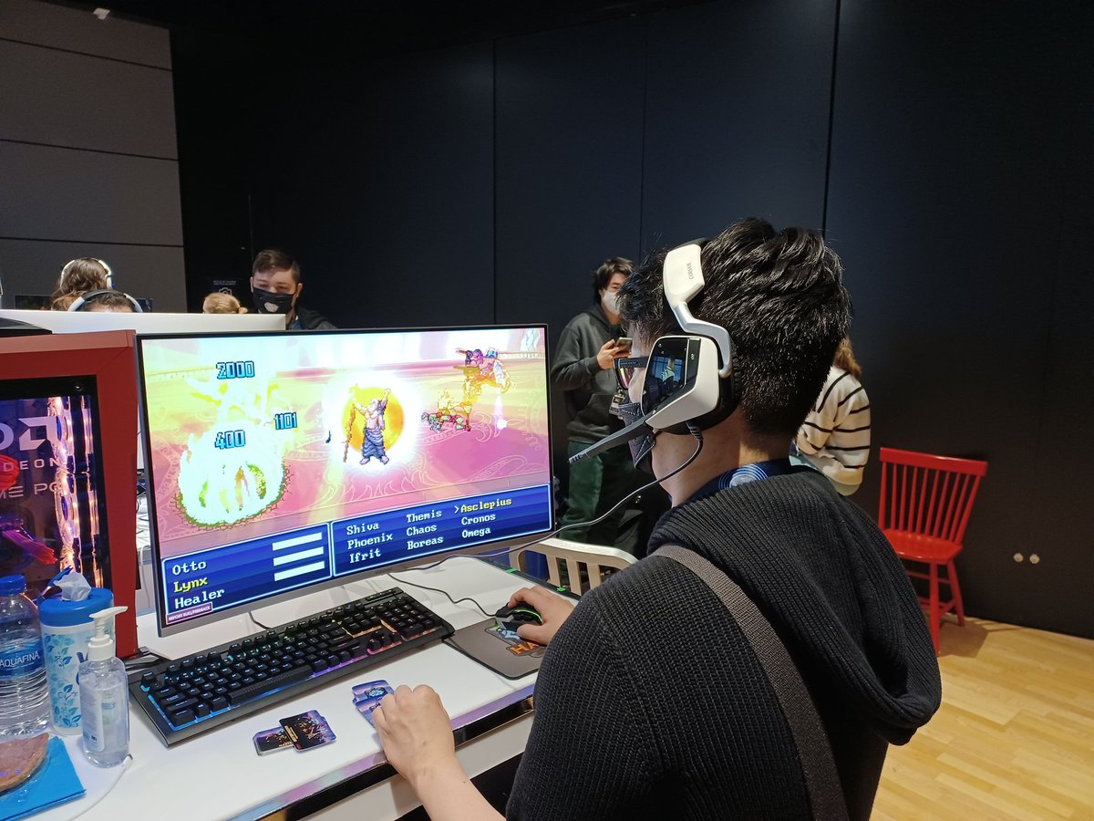 ocean_mouse's tweet photo. Don't mind us, we're just trying out some of the cool demos at XP Summit this year!
#OceanMouseStudio #indiegames #XPSummit https://t.co/tIETdsE987
