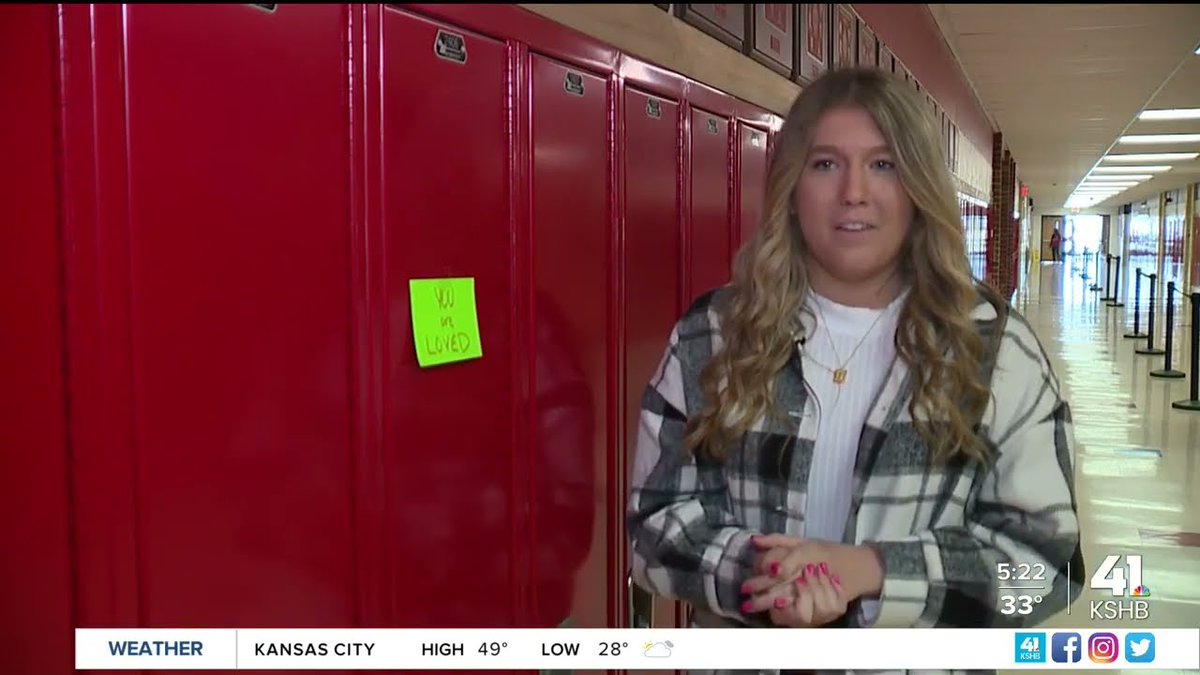 ISD senior Taylor Jett received a SevenDays Kindness Action Scholarship for flooding the <a href="/THSPatriots/">THSPatriots</a> hallways with kind words! These messages bring smiles to the faces of both students and staff. See Taylor's kindness featured on KSHB 41 here: ow.ly/AwWC50IF72T #isdstrong