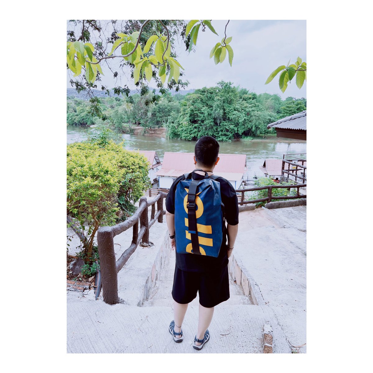 noik13's tweet photo. ไม่ทิ้งอะไรไว้เบื้องหลัง มีแต่จุดหมายปลายทางข้างหน้า🏞 #f511skipper #freitag https://t.co/Gmw63nvWR3