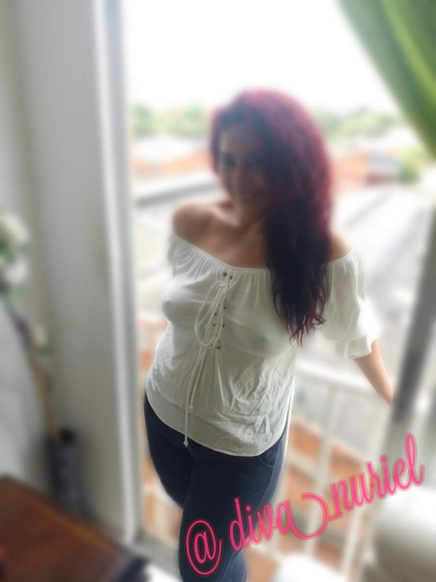 diva_nuriel's tweet photo. Les comparto este bombón, buen día para todos 😋 https://t.co/YVpxhygde5
