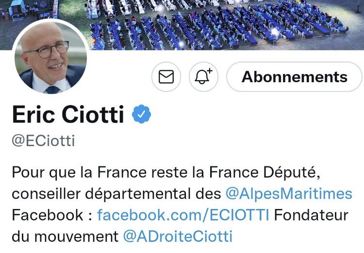 Ciotti n’affiche plus #Pecresse2022 
Les blattes changent de placard.