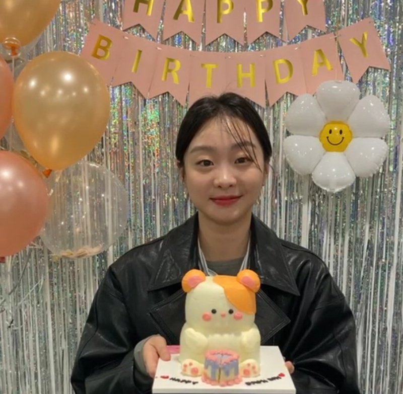 DamiHamster's tweet photo. Happy birthday mi love! Wish all the best and more birthday to come! Ilyyy, 🥺❤️❤️ #HappyDamiDay https://t.co/VLx3TSrwQ5