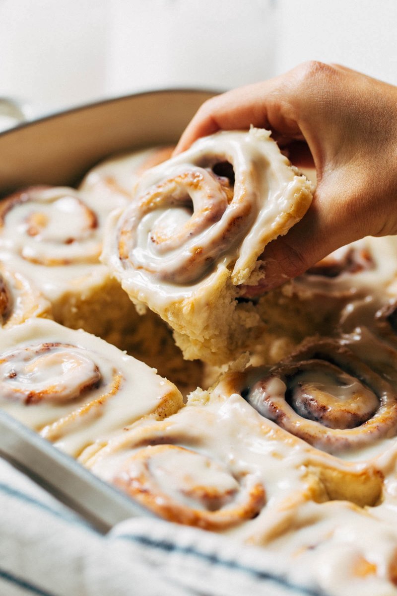 Littlefish_5's tweet photo. I think I should make cinnamon rolls from scratch on this rainy day https://t.co/vmlk5TBPbJ
