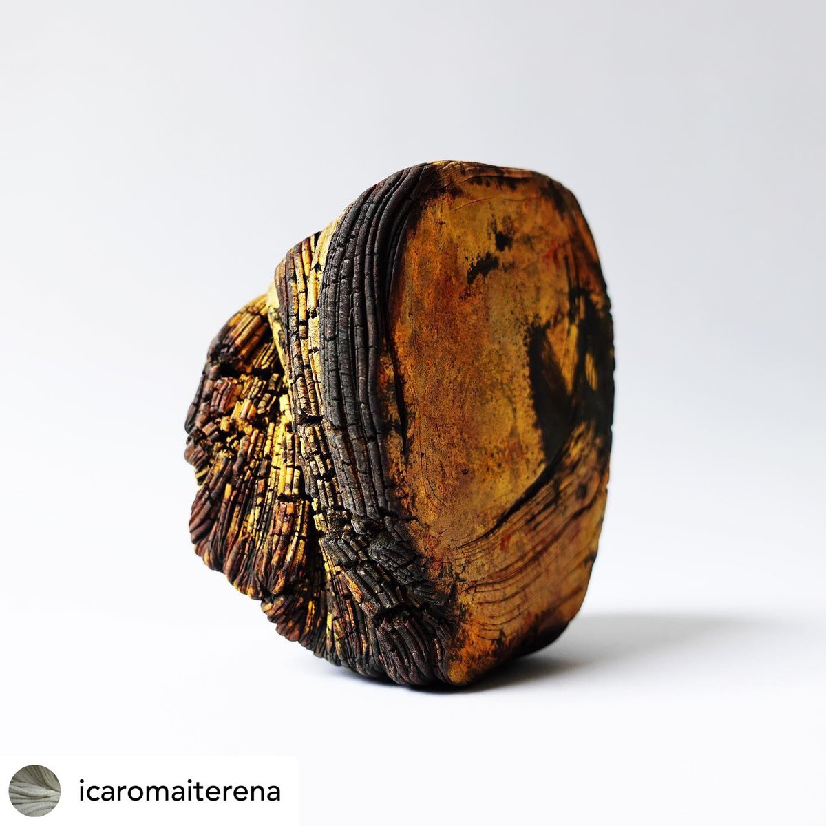 Excited to see two Cluster artists now exhibiting at the glorious <a href="/CeramicArtLDN/">Ceramic Art London</a>:
- The lovely Toni Losey, Cluster’s first-ever Crafts Residence winner.
- Icaro Maiterena, Cluster’s past exhibitor
.
8-10 April, Central Saint Martins
For more ceramicartlondon.com