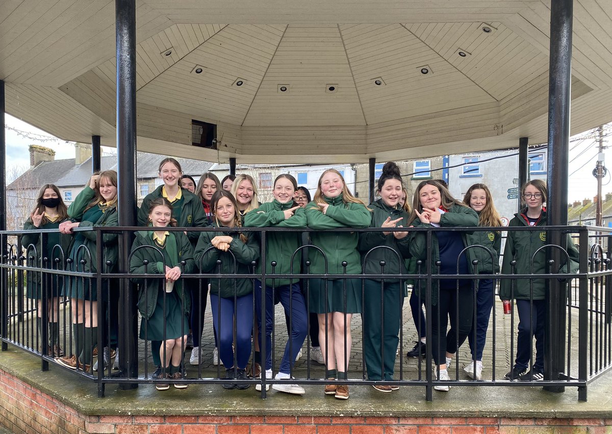 DeutschPrez's tweet photo. Another 2nd year German class @PresWex enjoying a walk auf Deutsch 🇩🇪 around die Stadt #Wexford and of course no German trip is complete without a visit to Waffel Haus. Thank you to the staff there for looking after the girls so well this week, wir hatten so viel Spaß! 🧇 🍨 https://t.co/91aMpfY7Hv