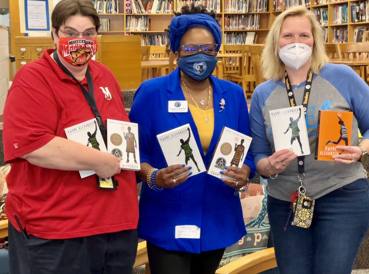 Thank you <a href="/YvonneJMedley/">Yvonne J. Medley</a> of Life Journeys writers guild &amp; Sigma Gamma Rho for the generous donation of 7 sets of @kwamealexander The Crossover series. Our Ss are so lucky to have great community support. Principal Tillotson &amp; Dr. Forrest gratefully accept this gift to our school!