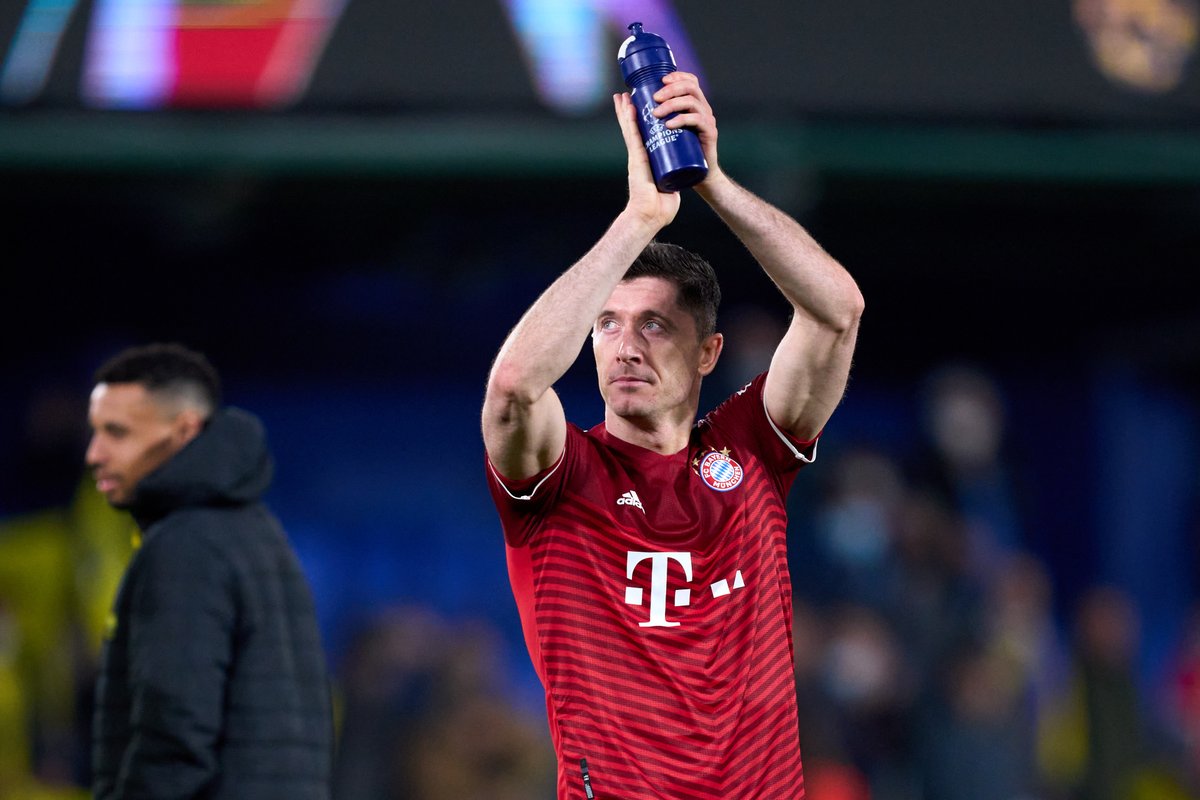 ¿Quién merece ser el próximo Balón de Oro? 

🔃 RT: Benzema
❤ MG: Lewandowski