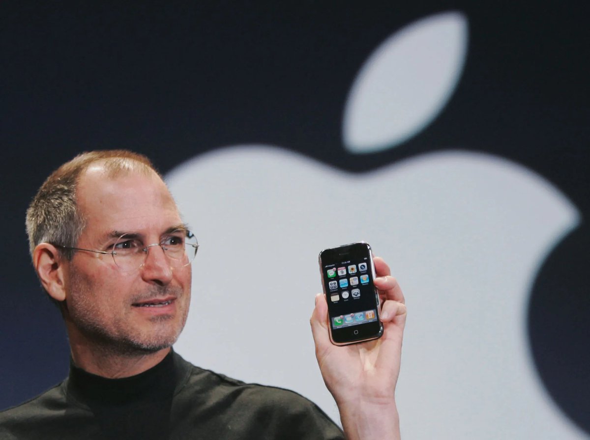 Apple is the first company to reach $3,000,000,000,000 mark.Here are 9 valuable lessons from Steve Jobs that will help you succeed as an entrepreneur: