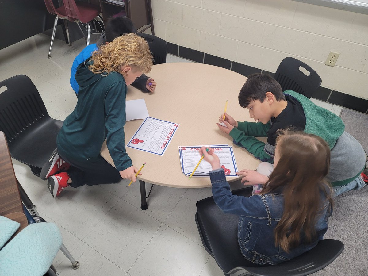 MorganMueth's tweet photo. These third grade students are working hard this morning on a reading comprehension escape room! Who will escape first?!?!? Love how they are all so engaged this morning! #redbud132 #readyforthetest #proudteacher https://t.co/4xZGrB9U4f