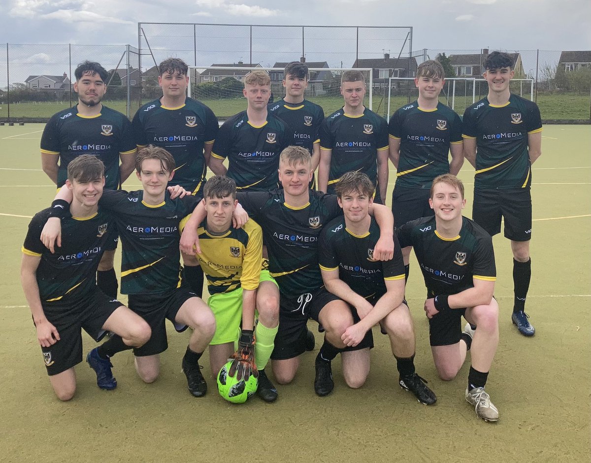 BryntirionPE's tweet photo. Great to see so many pupils watching the @BryntirionComp staff v sixth form football match today! Well played both teams. The 6th form narrowly won 2-1⚽️ https://t.co/Cvb0e3T5QG