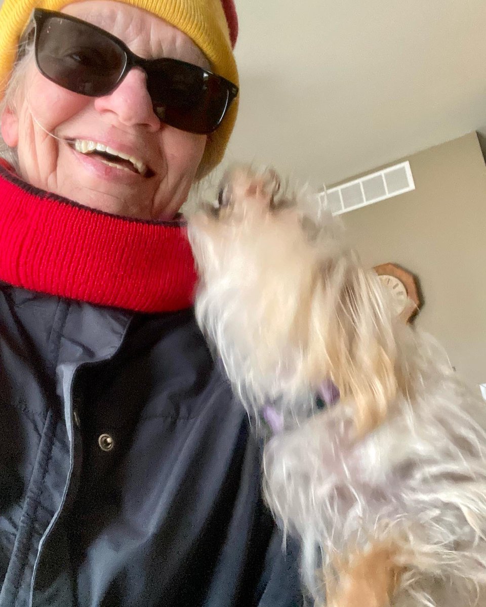 IowaLady_'s tweet photo. #day8 #30daysofbiking 
#cloudy☁️ #windy💨 #flurries❄️ 
#crabtreeblossomwatch  
#oneweeklater 
#bothgladImhome 
#happyoldladyonabike😘 https://t.co/zmgARrGaLU