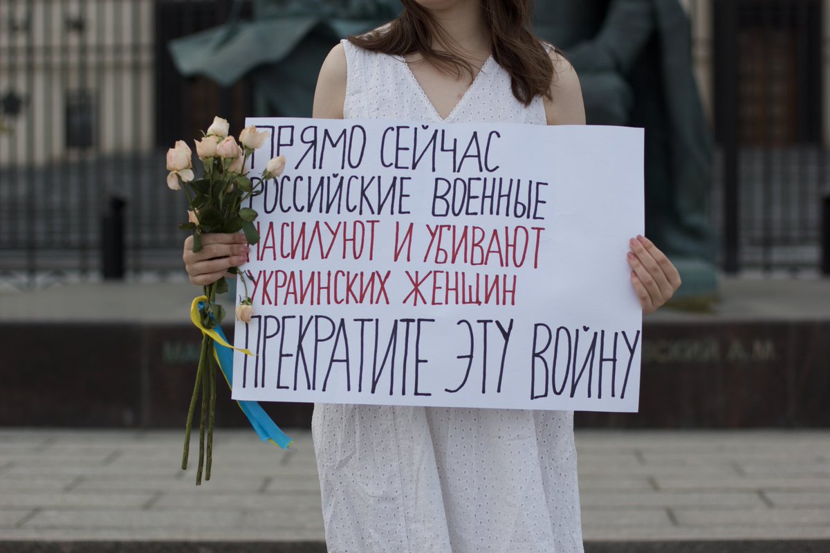 ya_vitalyaaa's tweet photo. Задержание @LawMorozova https://t.co/sHRm6Zj76b