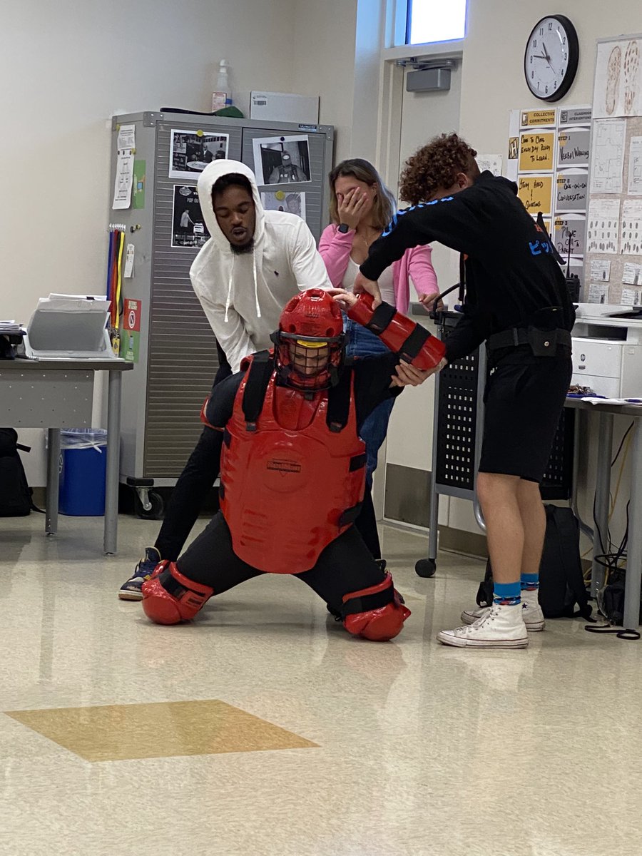 TheCoyoteWay's tweet photo. Defensive tactics in Criminal Justice today. Our students are learning the proper and effective use of force. HOWLing to be the next generation of law enforcement. @herzek_CCMHS @CchsHardy @PascoCTE https://t.co/YAOVYKwN90