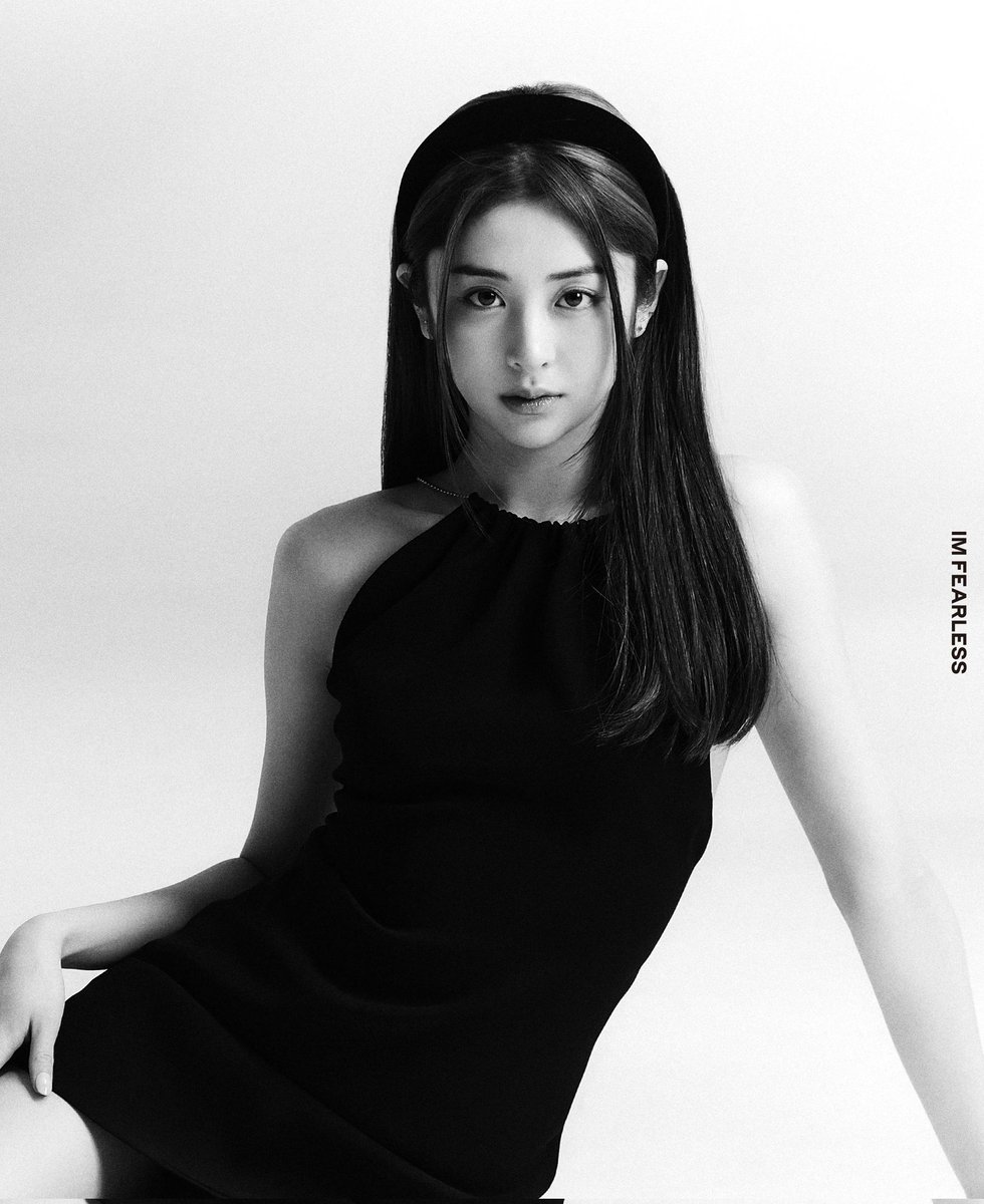 Windstorm09's tweet photo. We are now witnessing the growth of an artist!!!

LE SSERAFIM FINAL MEMBER
#HUHYUNJIN_FEARLESS
#LE_SSERAFIM_HUHYUNJIN
#르세라핌 #LE_SSERAFIM
#허윤진 #yunjin
@le_sserafim https://t.co/8CxcVbgyh0