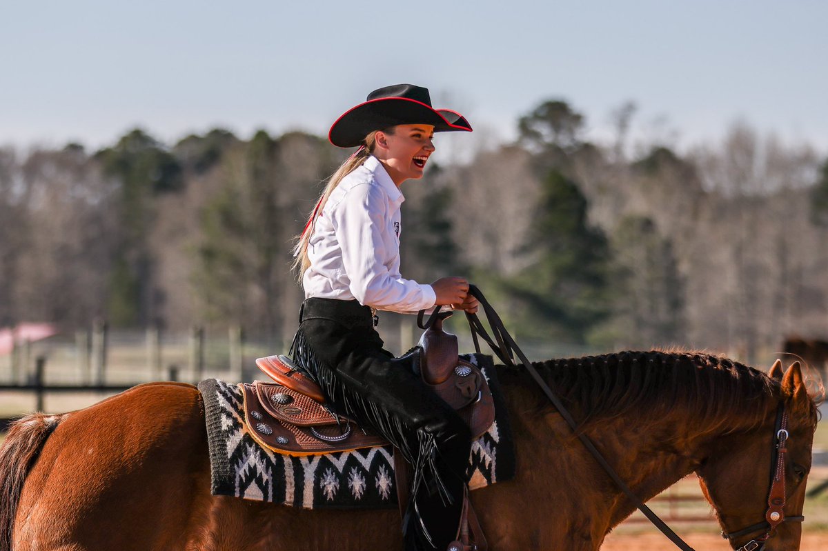 UGAEquestrian's tweet image. Isabella Hehr is a MOOD. 

#StandOut | #GoDawgs