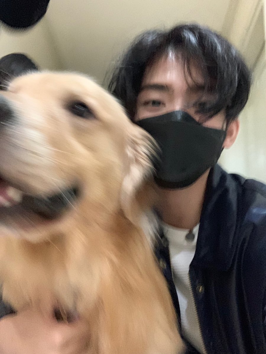zzangsnoo's tweet photo. 🦮🦮

#ENHYPEN_JAKE #ENSD #ENGENESelcaDay https://t.co/1SLQP9NV8r