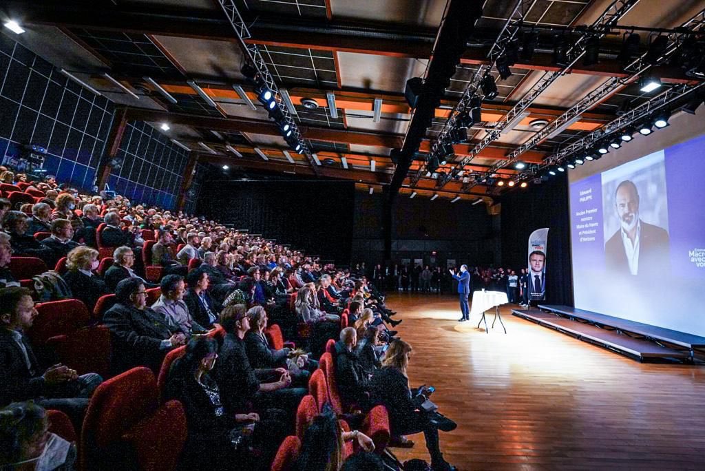 Edouard Philippe tweet media