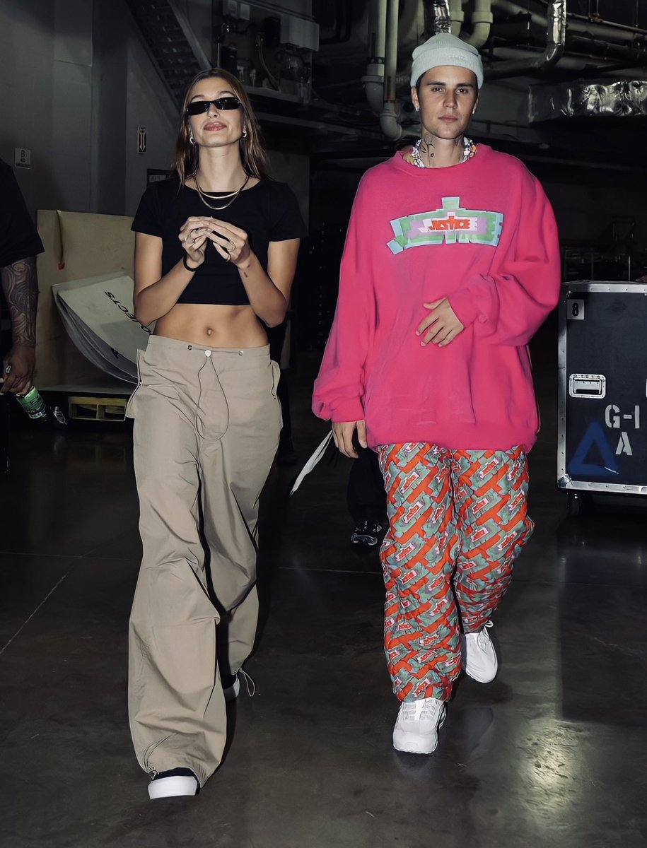JAILEYSWRLD's tweet photo. JUSTIN AND HAILEY BIEBER https://t.co/xTQT45pO7h