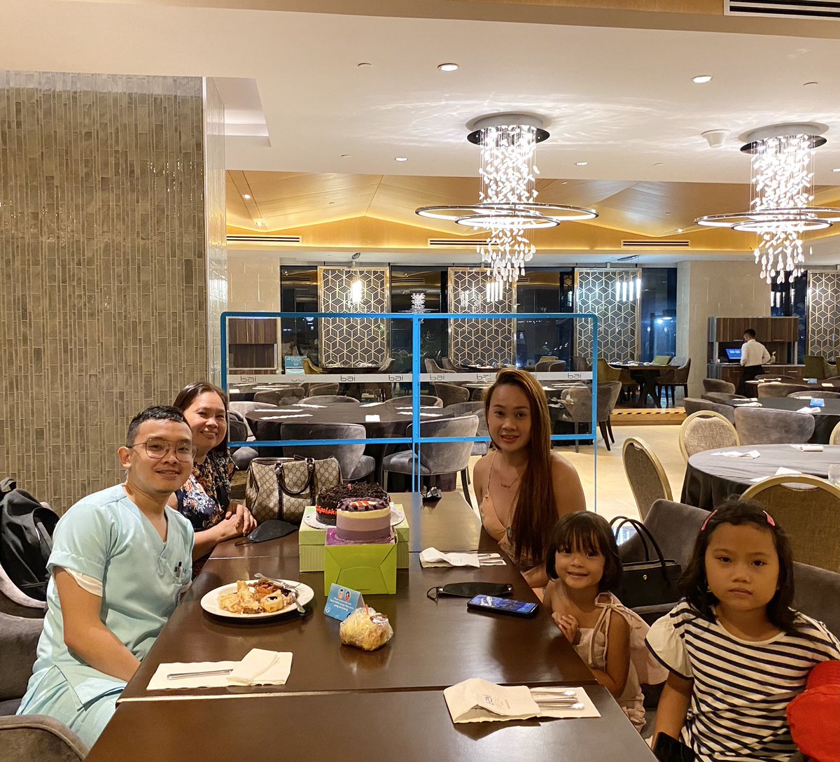 truly blessed for being surrounded by these people. thank you for today, fam! thank you everyone for the birthday wishes! ❤️🔥