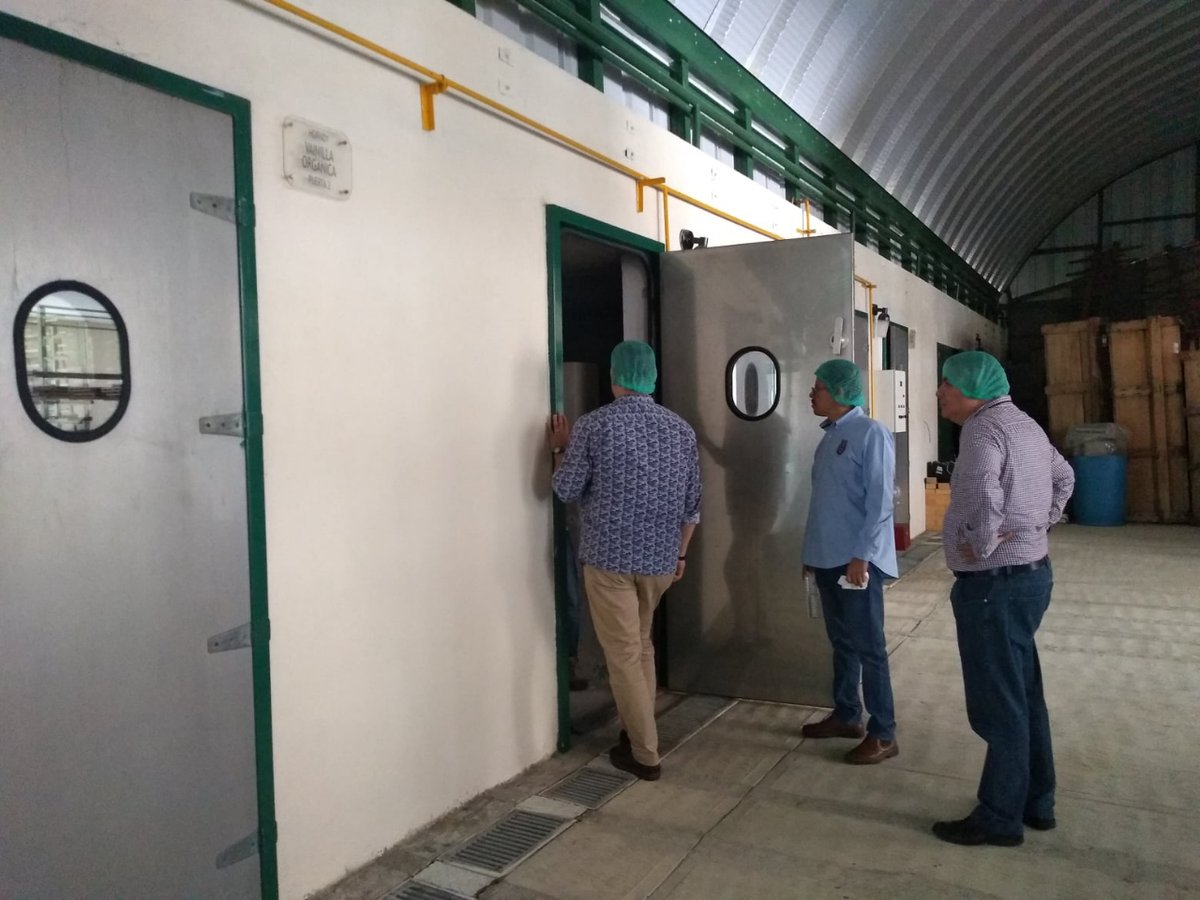 HaloHashgm's tweet photo. Se establecieron las Bases para los acuerdos de colaboración entre el CIITA Veracruz del IPN y la Empresa productora derivados de vainilla Grupo GAYA.
#IPNVERACRUZ
#Alianzasdeinnovacion
#ProyectosconMetasAlcanzadas
#GrupoGaya #TodossomosIPN https://t.co/5uMLh7V1QO