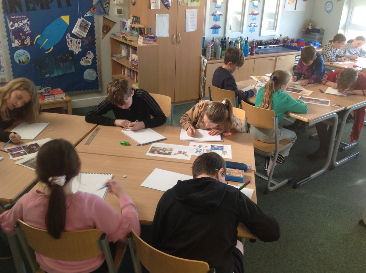 Foxes_Class's tweet image. We've had a great day today letting out our artistic side. The theme today was 'Think Like an Artist'. There were no limits or restrictions and children could choose what to make and how to make it. It's been great to see everyone's creative process at work.