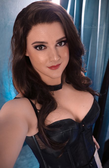 Just a simple selfie.... Still sexy? ? https://t.co/dJQOOfiweu