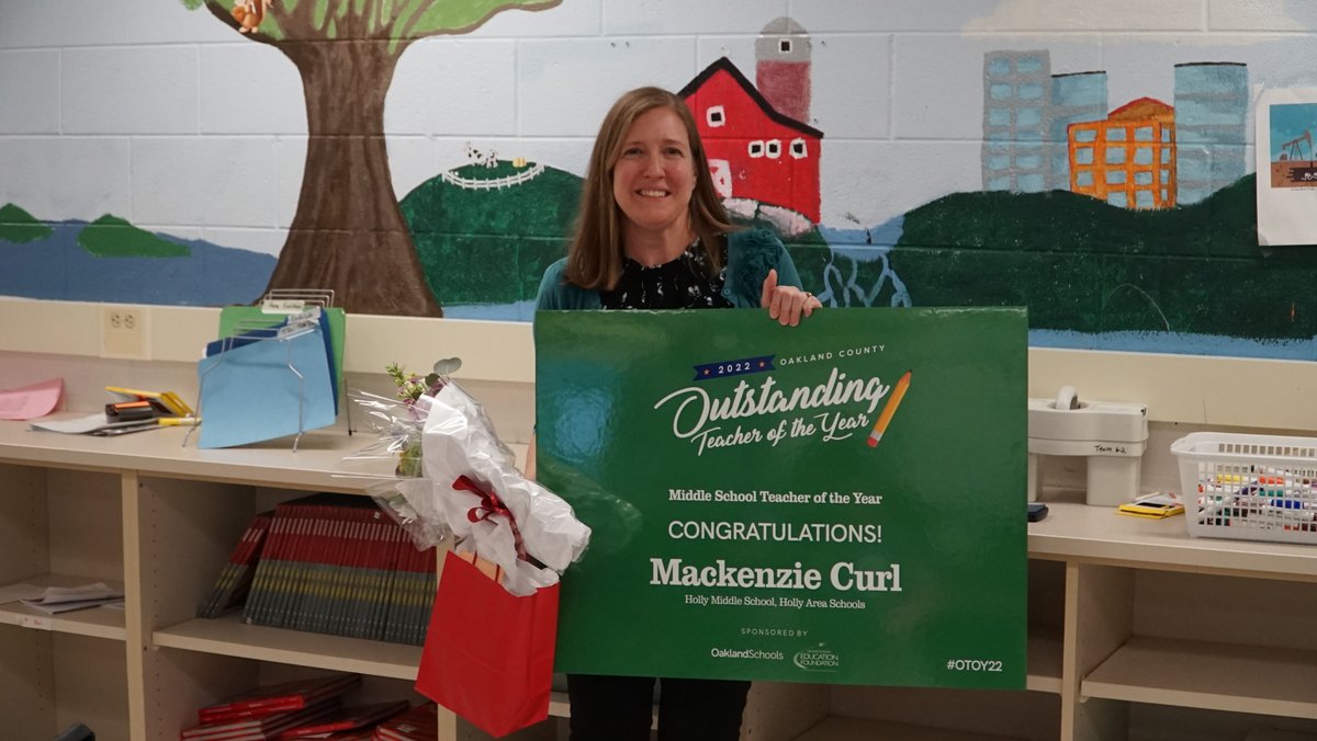 OaklandSchools's tweet photo. Congratulations to Mackenzie Curl from Holly Middle School on being recognized as the 2022 Oakland County Outstanding Middle School Teacher of the Year.
#OTOY22 @HollySchools https://t.co/k8v3qBNM7P