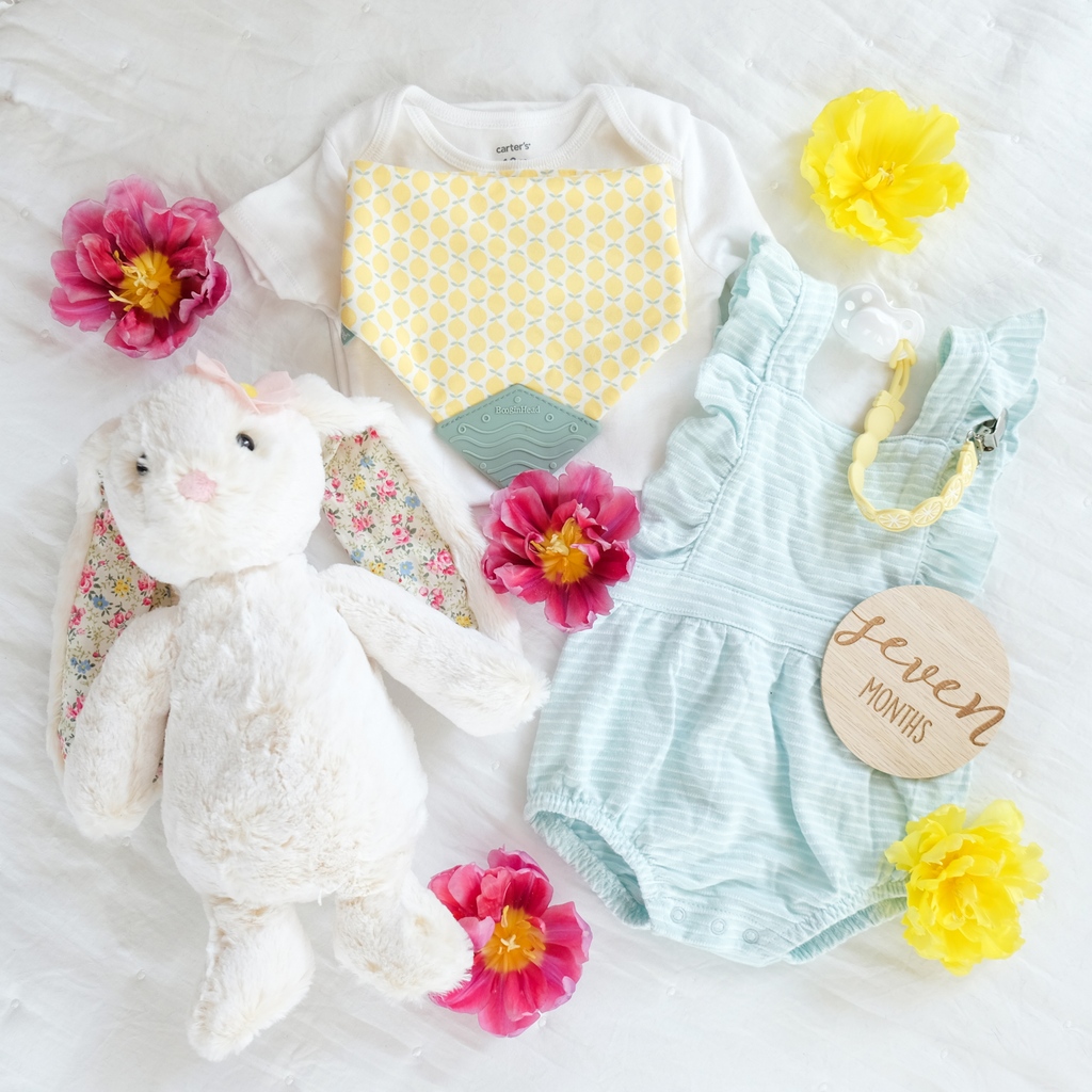 BooginHead's tweet photo. Do you style baby outfits? Or are you more grab-and-go? We're ready for any occasion, whether it's an Easter family photo or an emergency trip to @Target for more diapers!

#booginhead #bandanabib #babygiftideas #easter2022 #newbaby 

https://t.co/rKt58DkAJT https://t.co/66Y83wJ0cQ