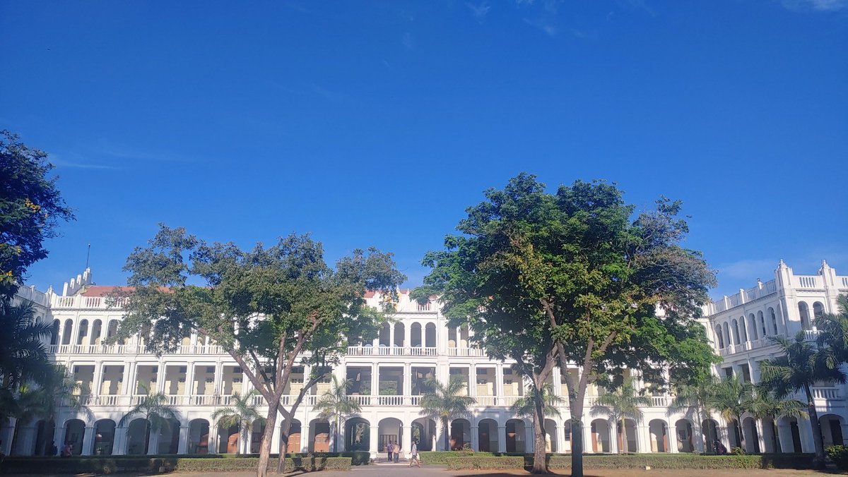 Bhuvaragavan8's tweet photo. Excited for having shared my research work to the scientific community at Loyola college.. #galectin #Inflammation #flowcytometry #transcriptomics #immunity #pacbio #antibody #mitogen https://t.co/vHslYTa9hB