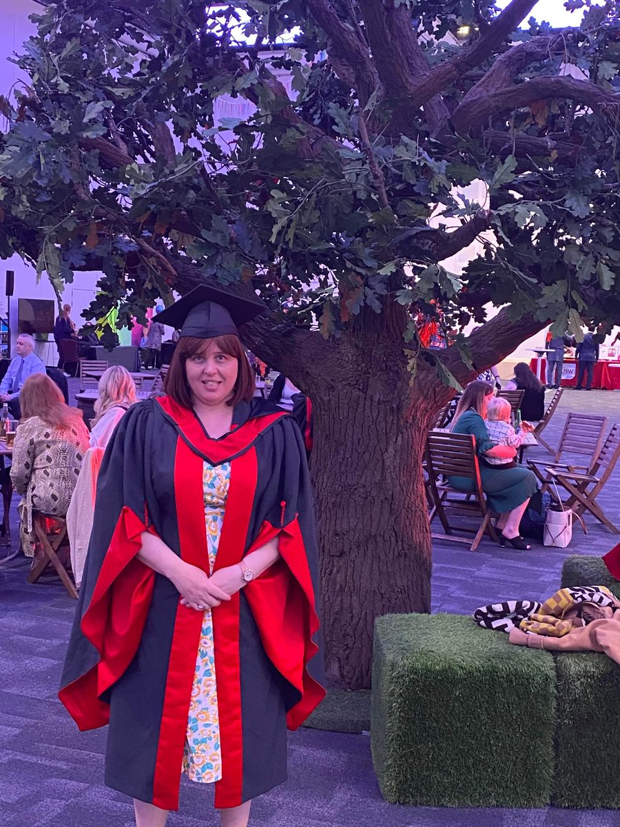 Graduation day finally arrived! Masters in Endocrinology. Grateful for the support of Endocrine consultants, friends, colleagues and friends who support me throughout. @kobuobie @GazNursePrac @Susan75772994 @KarenCo38962063