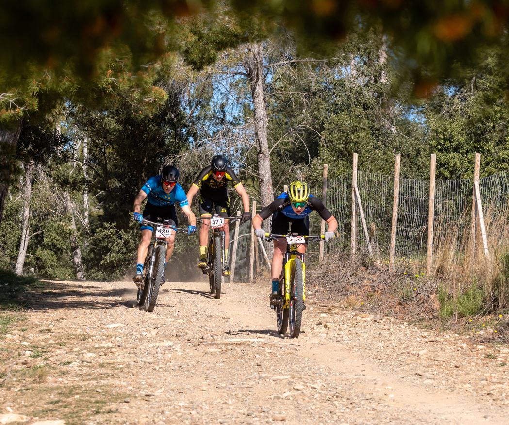 ciclismecat's tweet photo. 🚵‍♂️Corró d'Amunt, protagonista aquest cap de setmana de la #CopaCatalanaBTT Internacional.

📆  La contrarellotge dissabte i XCO diumenge formaran un gran cap de setmana amb ciclistes de 17 nacionalitats.

+ info ▶️ https://t.co/LCNY18ayuj

#ciclismecat #XCO https://t.co/N86b5Jc43i