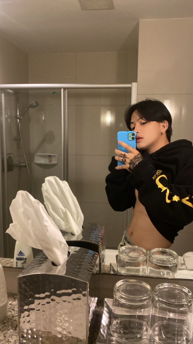 ชานม🧋 (@phrm_pluk) on Twitter photo 