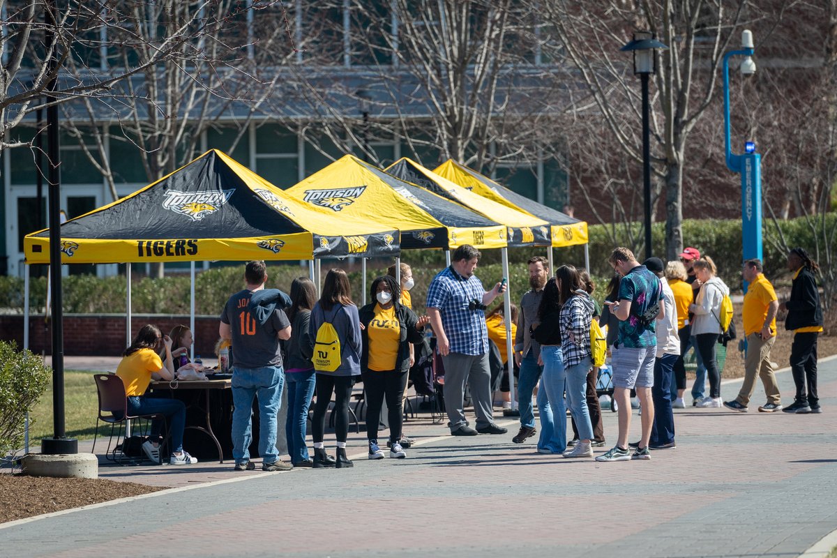 New Student and Family Programs tweet media