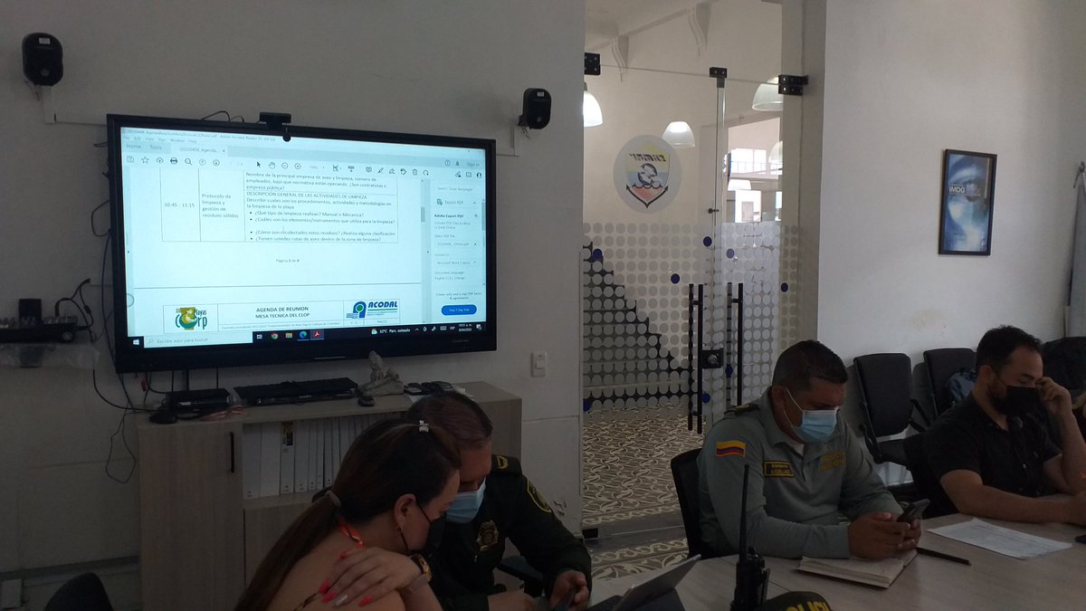CM_Botero's tweet photo. Avanzamos desde @playascorp en la preparación de #PlayaBlanca para lograr otra @Blueflag_Col en Santa Marta, con apoyo de @SantaMartaDTCH y @Dimarcolombia https://t.co/tlnaubn9j5