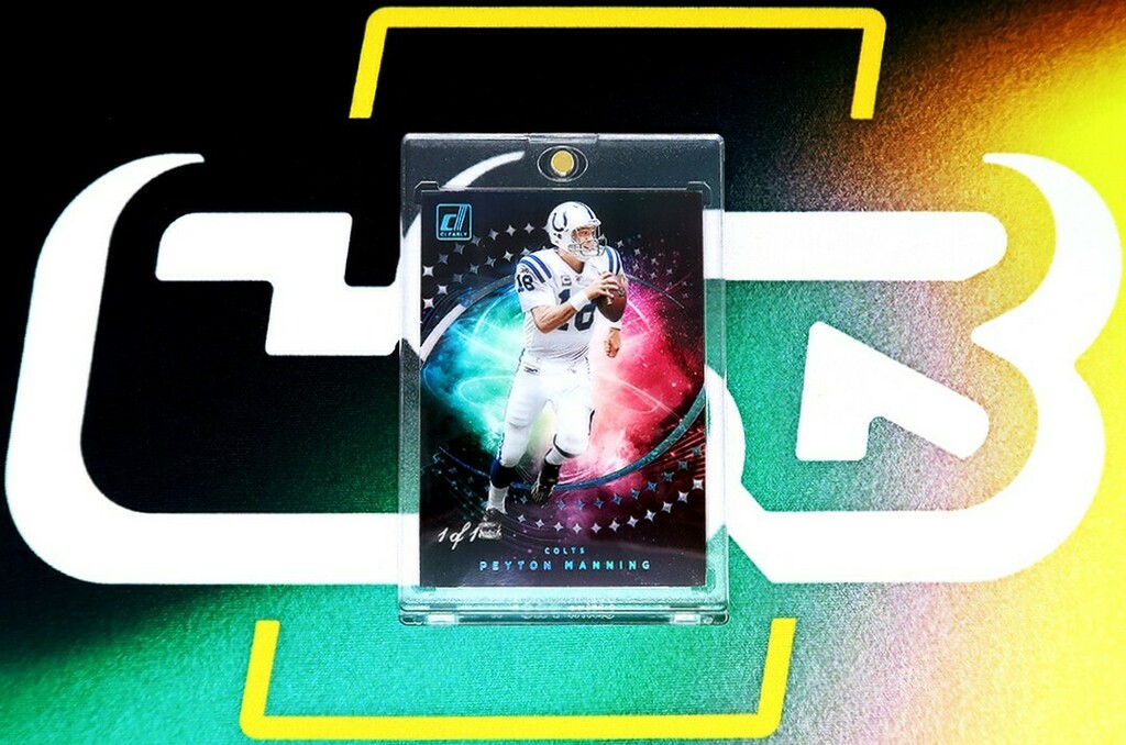 cardsmithsbreak's tweet photo. Peyton Manning Night Moves #1/1 Insert from 2021 Panini Clearly Donurss Football! #csbheat #cardsmiths #clearlydonruss #footballcards #paniniamerica #nightmoves #peytonmanning #indianapoliscolts #tradingcards #sportscards #groupbreaks https://t.co/naZcnrnCcF https://t.co/rGq58kxHWJ