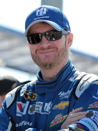 lorisbrewer's tweet photo. Gonna be pulling for both my favs tonight! @DaleJr and @NoahGragson! #DaleJr88 🆖9️⃣ @JRMotorsports 😊🏁 https://t.co/u3AmhvCDh3