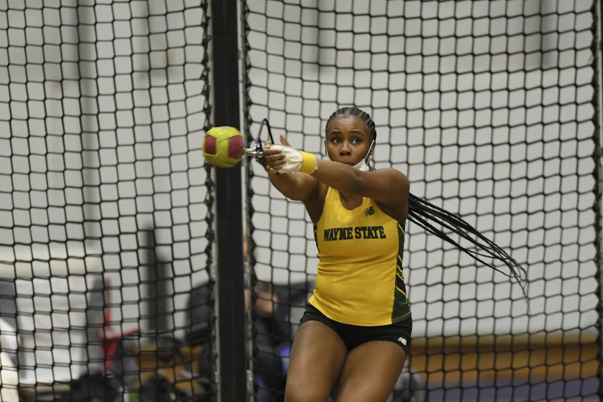 WSUTSSC's tweet image. Congratulations to @WayneStateCLAS and @WesternMichU transfer student MaKayla Rawls for making the GLIAC All-Academic Excellence Team (cumulative grade-point average of at least 3.5 ) in her first year of elibility! We&apos;d say shes on the right track!
@waynestwarriors @GLIACsports