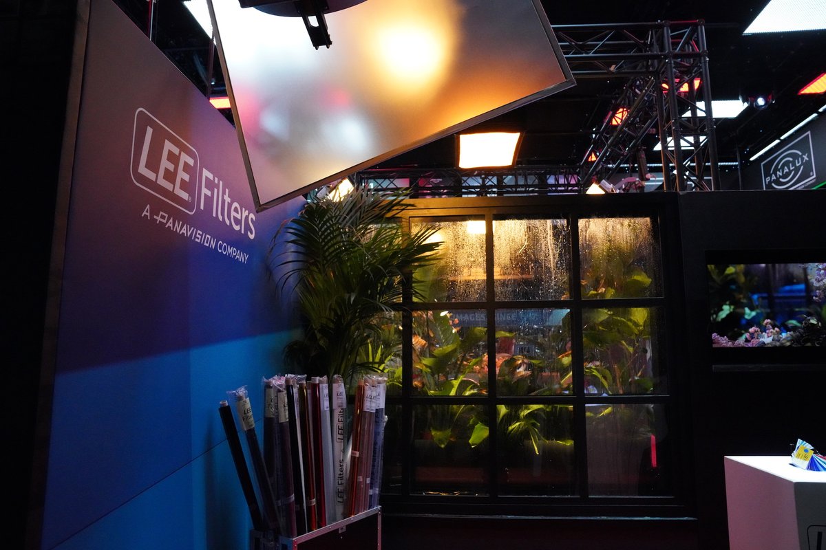 LEEFilters's tweet image. LEE's latest range of circular filters, LEE Elements is on display along with our lighting gels to create the perfect ambience on set at #BSCExpo 2022. 

#LEEFilters #ThinkLEE #LEEElements #LEEGels #lighting #onset #creative